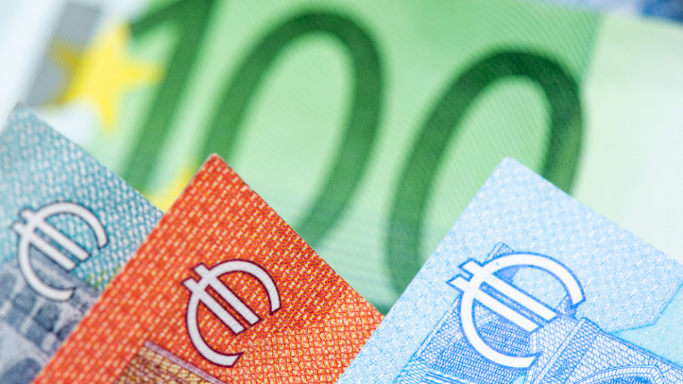 Die Inflation liegt auch im April offiziell bei 2,2 Prozent. (Bild HJBC/Shutterstock)