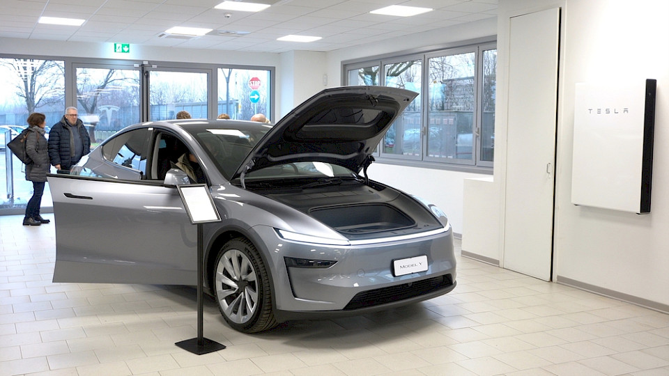In den ersten vier Monaten des Jahres sanken die Tesla-Verkäufe in Europa um mehr als 46 Prozent. (Bild DELBO ANDREA/Shutterstock)