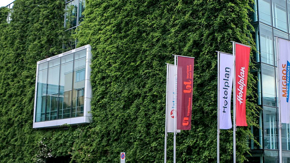 Am Hauptsitz von Hotelplan heisst es vorerst warten. Die Keko prüft den Verkauf an Dertour. (Bild pd)