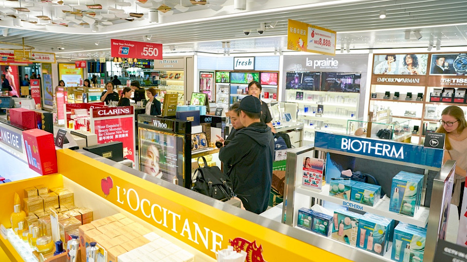 Im Bereich Kosmetik spürten laut Umfrage alle Firmen die schwachen Nachfrage. (Bild Sorbis/Shutterstock)