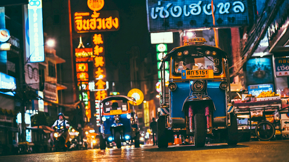 Gehört zu den beliebten Maschen in der Grossstadt: Tuk-Tuk Fahrten mit Umwegen. (Bild Pavel V.Khon/Shutterstock)
