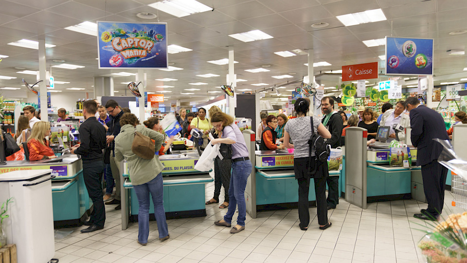 Dank den günstigeren Importen sank die Inflation im Mai auf -0,1 Prozent. (Bild Sorbis/Shutterstock)