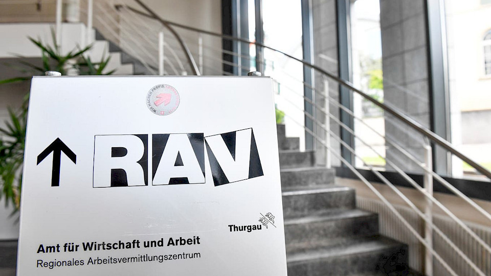 Insgesamt waren knapp 128 000 Menschen in den Regionalen Arbeitsvermittlungszentren als arbeitslos gemeldet. (Bild pd)