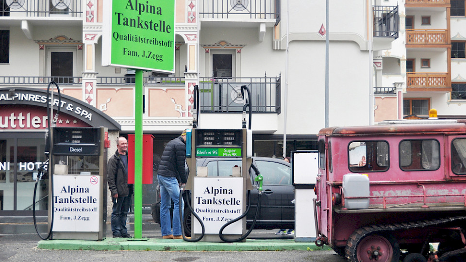 Unter anderem wegen günstigeren Mineralölprodukten sanken die Preise für Importgüter im Mai um 
1,1 Prozent. (Bild Anirut Thailand/Shutterstock)