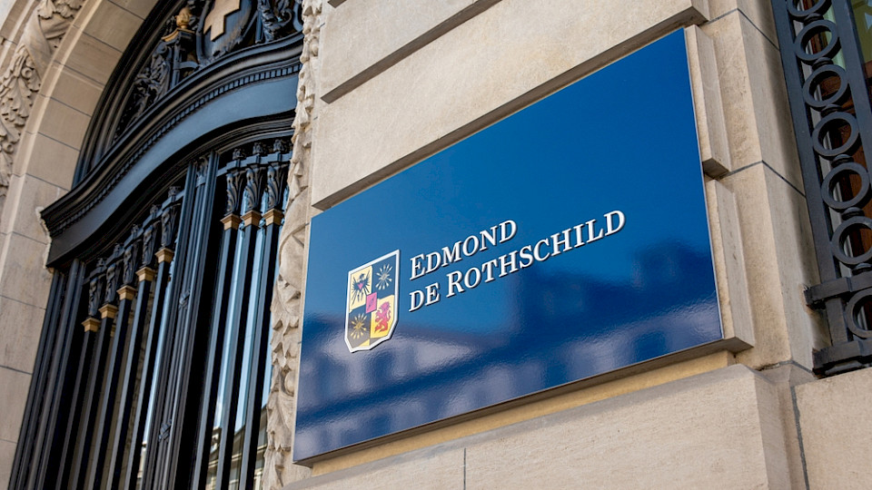 Die Privatbanken wie Edmond de Rothschild und andere bieten laut Studie umgerechnet mehr als 40 000 Vollzeit-Stellen an. (Bild H/Shutterstock).