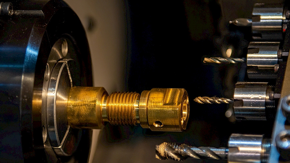 Der Auftragsbestand in der Industrie stieg auf 50,4 Punkte und damit wieder über die Wachstumsschwelle. (Bild Pixel B/Shutterstock)