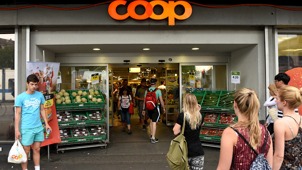 Unter anderem die konsumfreudigen Haushalte sollten die Konjunktur laut Swiss Life stützen. (Bild Shutterstock)