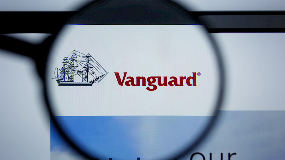 Vanguard ist mit einem verwalteten Vermögen von 10.5 Bio. Dollar weltweit zweitgrösster Asset Manager. (Bild: Shutterstock.com/II.studio)