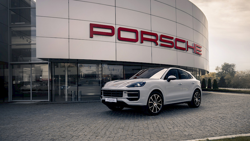 Die Edelmarke Porsche wie auch Audi bekunden weiterhin  Absatzschwierigkeiten. (Bild: Shutterstock.com/Veyron Photo)