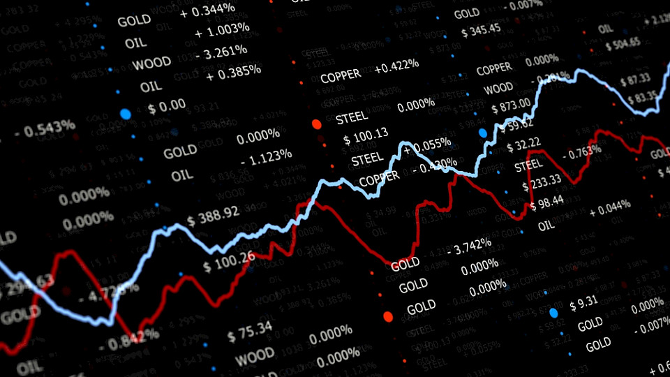 Die Renditen bei Rohstoffen sanken im zweiten Quartal fast 13 Prozent. (Bild Robsonphoto/Shutterstock)