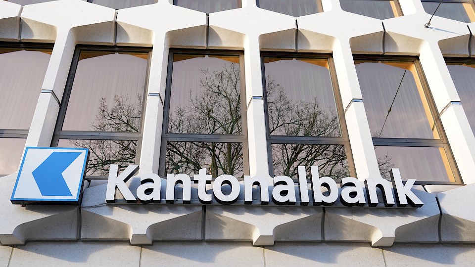 So erfolgreich wie noch nie in einem Semester: Die LUKB weiss sich in allen Lagen zu behaupten. (Bild: Luciavonu)