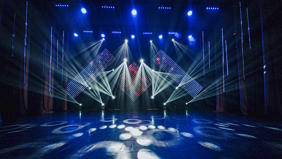 Nach einer Kapitalerhöhung von 300 Mio. Fr. und mit CSL Mindset als Mehrheitsaktionär sollen die Lichter wieder heller strahlen. (Bild: Shutterstock.com/Emvat Mosakovskis)