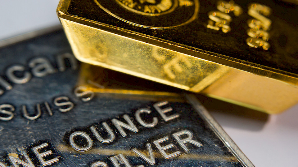 Seit Anfang Jahr ist der Silberpreis noch etwas stärker gestiegen als der Goldpreis. (Bild corlaffra/Shutterstock)