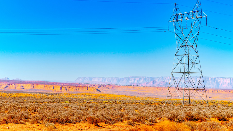 Stromleitung im US-Bundesstaat Arizona (Foto Shutterstock/V_E)