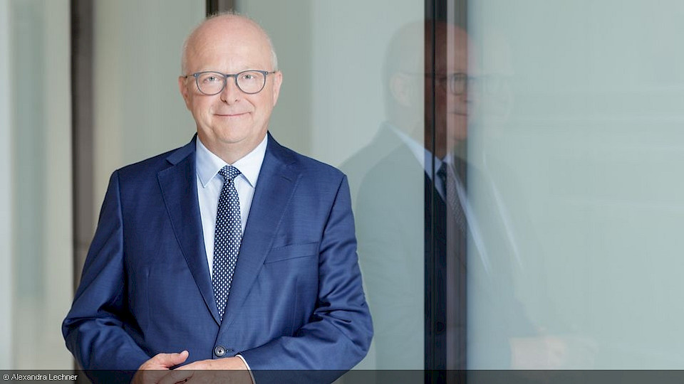Michael Theurer betont, dass die Schulden tragfähig sein müssen (Bild: Alexandra Lechner/Deutsche Bundesbank).
