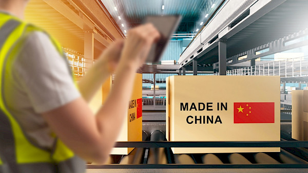 Chinas Exporte sinken unerwartet