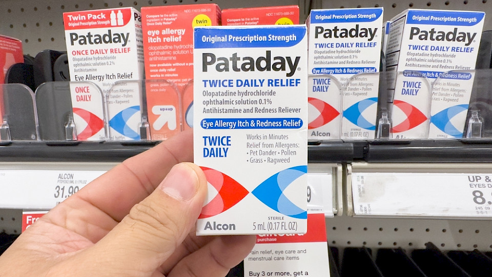 Ein robustes Wachstum bei Chirurgie und Augenheilkunde hat laut Analsten ein langsameres Quartal im Kontaktlinsengeschäft ausgeglichen. (Bild Shutterstock)