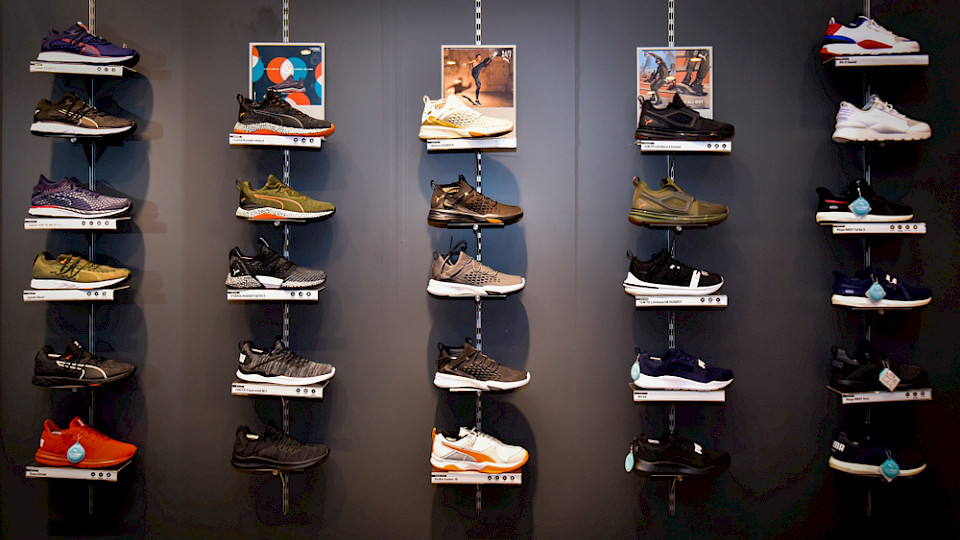 Mit dem tiefen Aktienkurs wird Puma ein Ziel der Konkurrenten. (Bild Shutterstock)