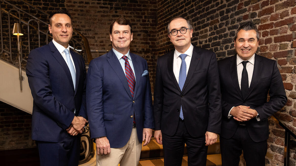 Von links: Jim Baumbick, Präsident Ford Europe, Jim Farley, Präsident und CEO der Ford Motor Company, François Provost, CEO der Renault Group und Josep Maria Recasens, Chief Strategy Product & Program Management Officer, Renault Group. (Bild pd)