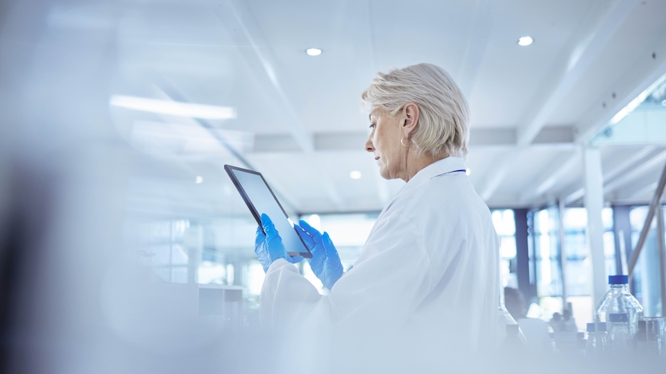 SK Capital Partners kauft Mehrheit von Swixx Biopharma (Bild: Shutterstock/PeopleImages)