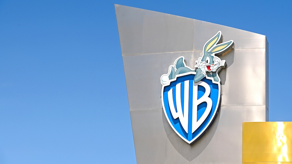 Bieterkampf um Warner Brothers geht in die nächste Runde (Bild: Shutterstock/