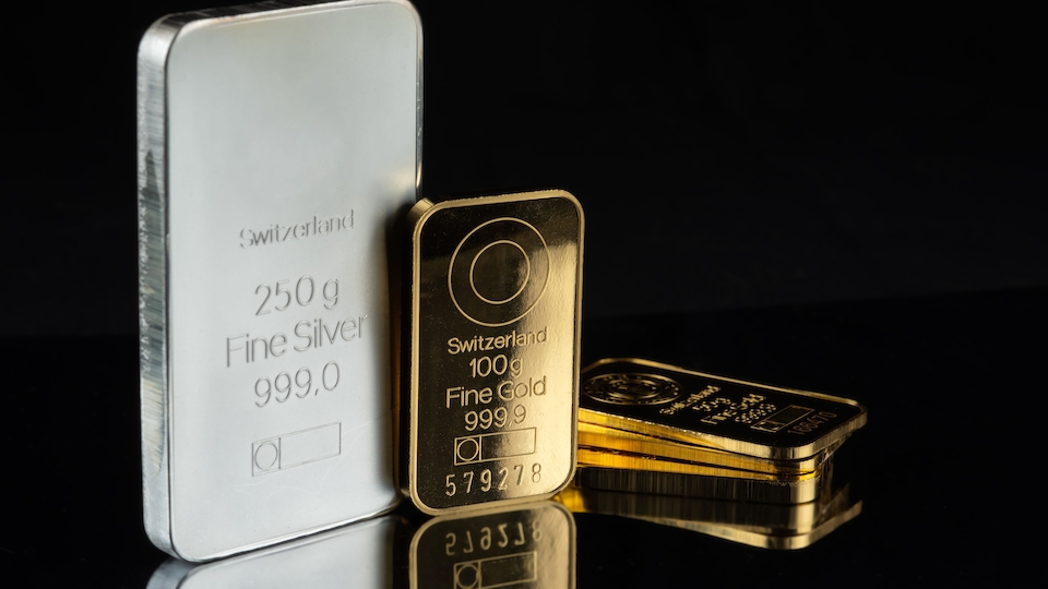Starker Anstieg des Goldpreises, nur Silber hat als Anlageklasse 2025 besser performt (Bild: Shutterstock)