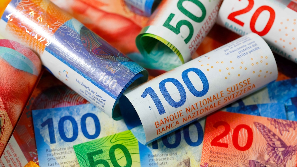 Die Jahresteuerung in der Schweiz ist 2025 auf den Tiefsten Stand seit 2020 gefallen (Bild: Shutterstock)