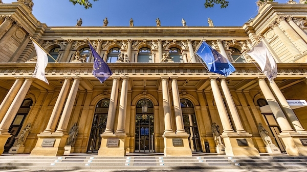 Milliardendeal: Deutsche Börse übernimmt ISS Stoxx komplett