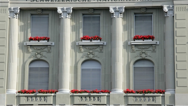 SNB: Wirtschaftsaussichten für die Schweiz kurzfristig unsicher
