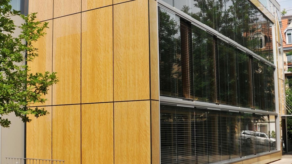 Die Revision der Lex Koller benachteiligt Schweizer Immobilienfonds. Die SFP-Gruppe meldet sich mit einer Stellungnahme zu Wort (Bild: SFP)