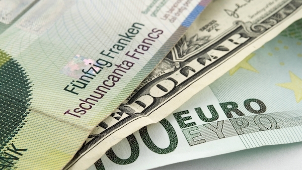 Pensionskassen: Frankenstärke verteuert die Währungsabsicherung 2026