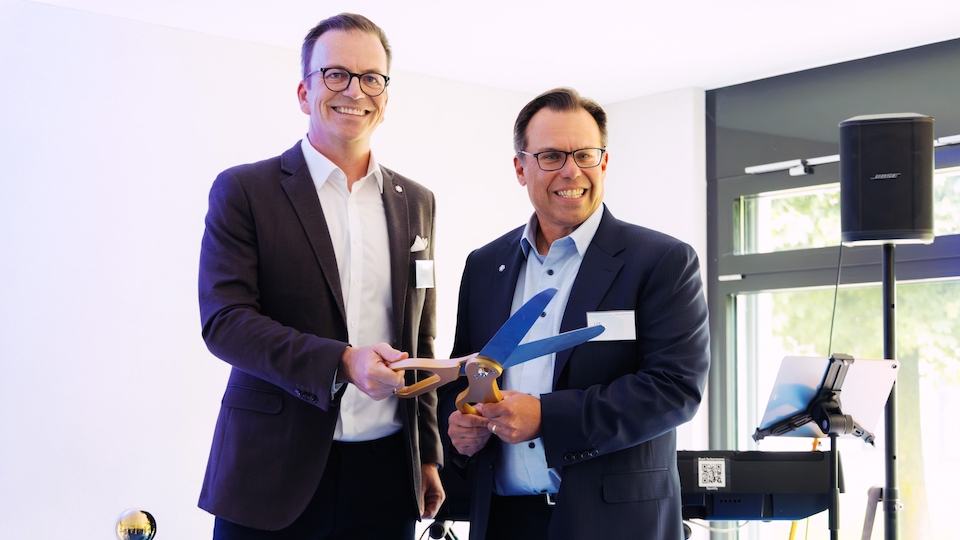 Wenige Tage nach der Eröffnung der neuen Geschäftsstelle gibt die Celsion-Spitze unter VR-Präsident Lee Weiss und CEO Dr. Markus Federspiel, die LBV-Vollmitgliedschaft bekannt (Bild: Celsion)