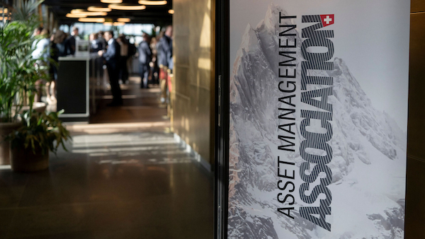 AMAS und SECA spannen zusammen: Neuer Schub für Private Markets in der Schweiz