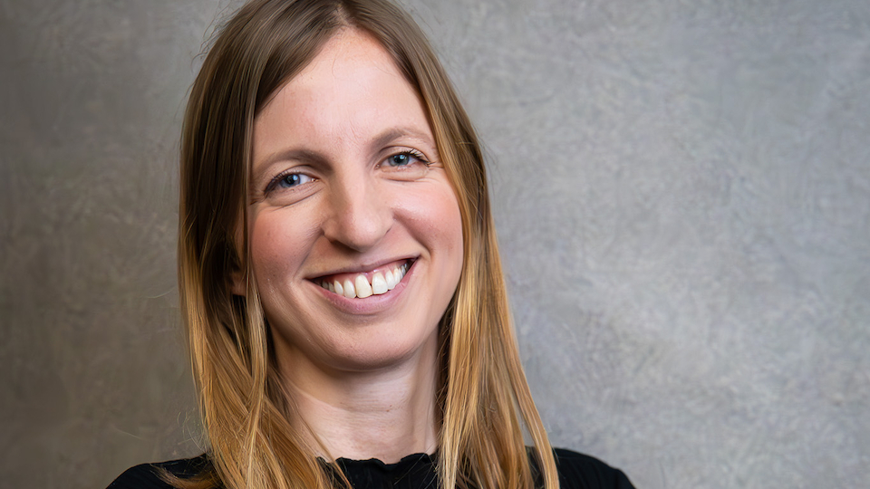 Lidia Kurt, CEO von Senturion, präsentiert paneuropäische Strategie (Bild: Senturion)