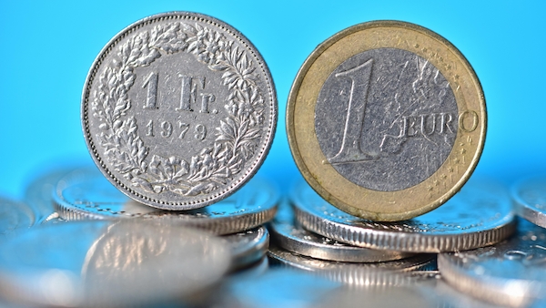 Was bedeutet die Euro-Schwäche für den Schweizer Franken?